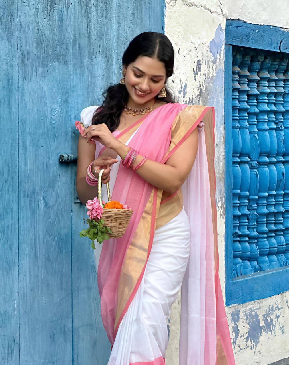 Premium Pink Linen Saree with Golden Border Elegant Designer Saree